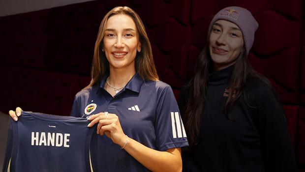 Red Bull Sporcusu Hande Baladın’dan milli takım sözleri: ‘Her andan büyük bir keyif alıyorum’ Red Bull Sporcusu Hande Baladın’dan milli takım sözleri: ‘Her andan büyük bir keyif alıyorum’