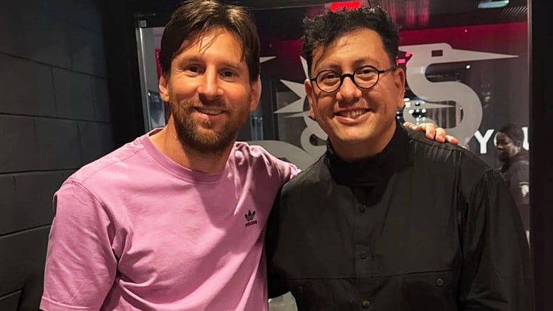 Refik Anadol’un ‘Messi’nin en sevdiği golü’ eseri satıldı Refik Anadol’un ‘Messi’nin en sevdiği golü’ eseri satıldı