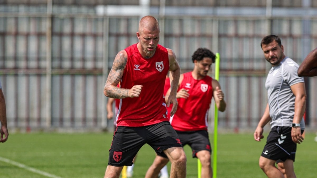Rick van Drongelen’den üç yıllık imza Rick van Drongelen’den üç yıllık imza