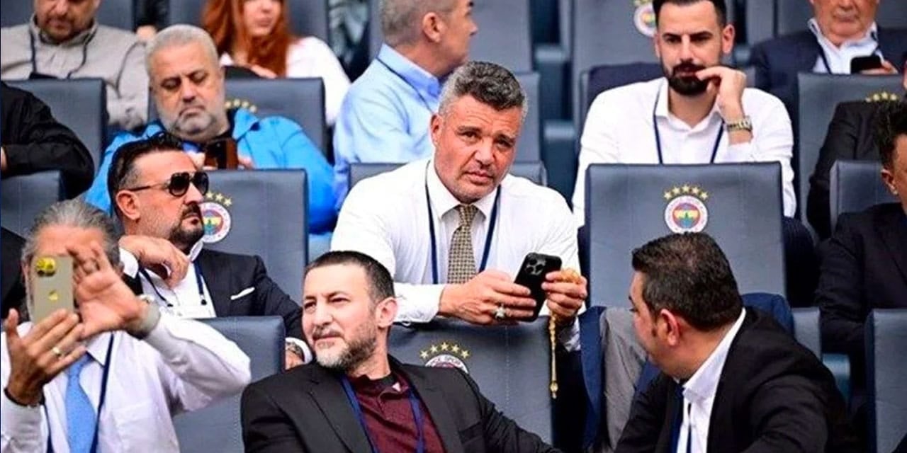 Sadettin Saran’ın kararı Galatasaray taraftarını çileden çıkarttı Sadettin Saran’ın kararı Galatasaray taraftarını çileden çıkarttı