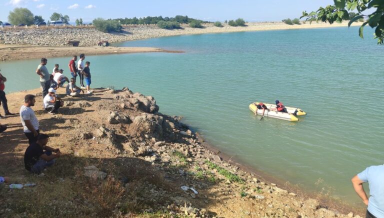 Samsun’da baraj gölüne giren 2 genç boğuldu Samsun’da baraj gölüne giren 2 genç boğuldu