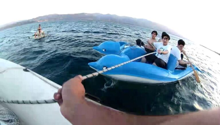 Sapanca Gölü’nde mahsur kalan 17 kişi kurtarıldı Sapanca Gölü’nde mahsur kalan 17 kişi kurtarıldı