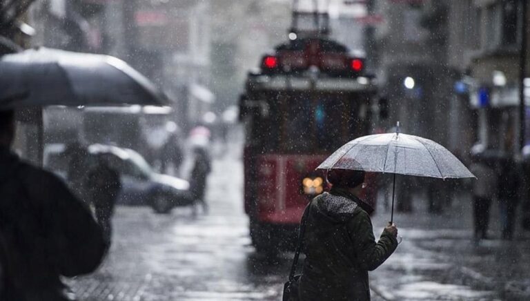 Serinleten haber geldi: İstanbul’da sıcaklık 8 derece birden düşecek Serinleten haber geldi: İstanbul’da sıcaklık 8 derece birden düşecek