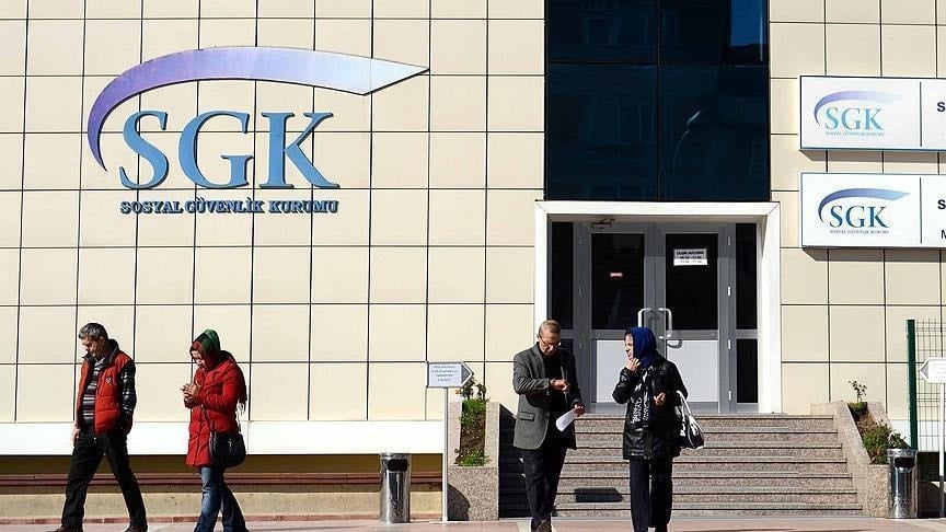 SGK’dan otomatik kayıt hamlesi! Yarına kadar kontrol etmeyen borçlu sayılacak SGK’dan otomatik kayıt hamlesi! Yarına kadar kontrol etmeyen borçlu sayılacak