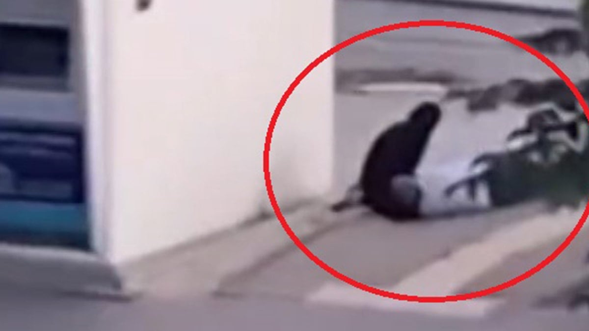 Silahlı çatışmanın ortasında kaldı: Kucağında çocuğu varken can verdi Silahlı çatışmanın ortasında kaldı: Kucağında çocuğu varken can verdi