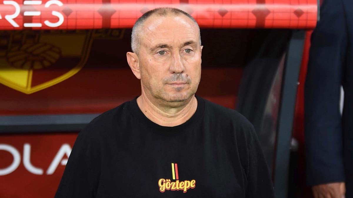 Stoilov’dan Romulo açıklaması: ‘İlgi olduğunu biliyorum’ Stoilov’dan Romulo açıklaması: ‘İlgi olduğunu biliyorum’