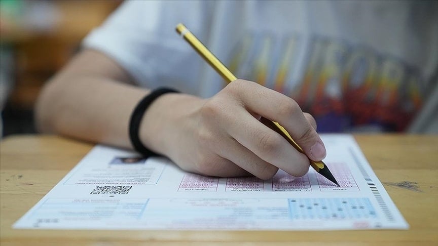 Tek okulda 36 öğrenci 500 tam puan aldı! LGS’de şaibe iddiası büyüyor Tek okulda 36 öğrenci 500 tam puan aldı! LGS’de şaibe iddiası büyüyor