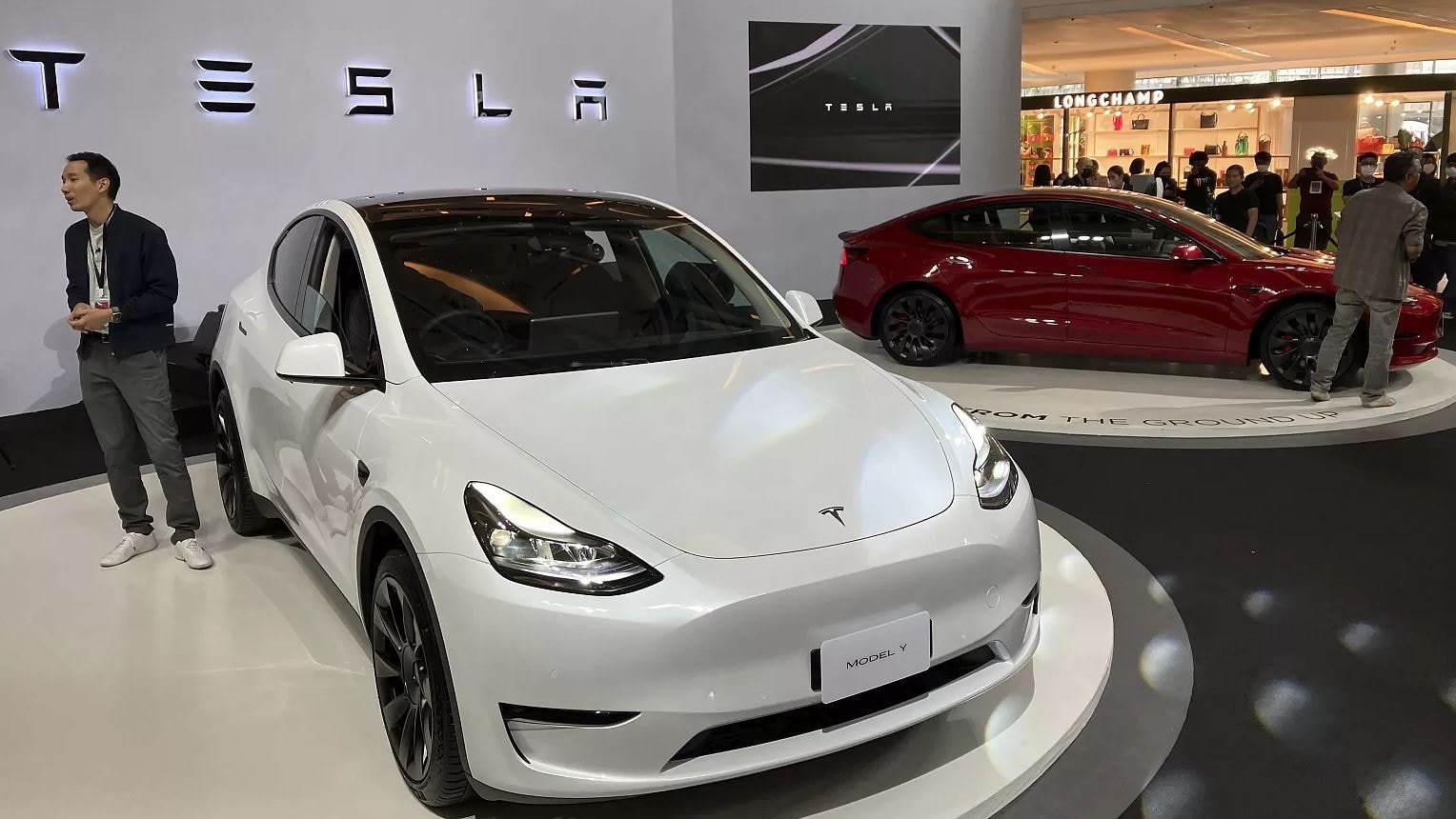 Tesla’dan zam kararı! Fiyatlar Türkiye’de fırladı Tesla’dan zam kararı! Fiyatlar Türkiye’de fırladı