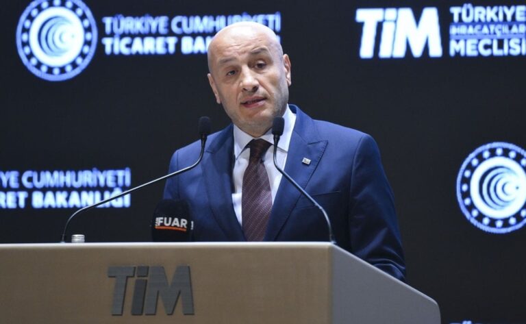 TİM Başkanı Gültepe: 26 sektörün yarısı eksi yazıyor TİM Başkanı Gültepe: 26 sektörün yarısı eksi yazıyor