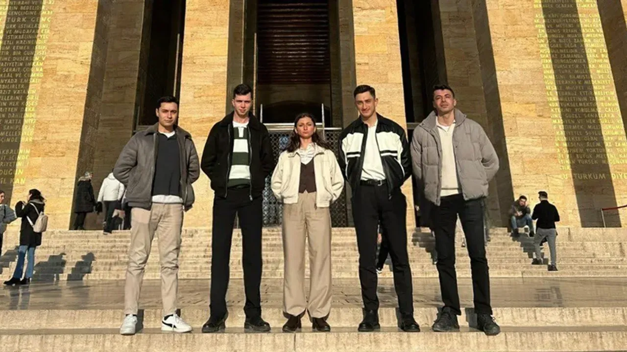 TSK’dan atılan Atatürkçü teğmenlere Genelkurmay’dan ‘yok artık’ dedirten yasak TSK’dan atılan Atatürkçü teğmenlere Genelkurmay’dan ‘yok artık’ dedirten yasak