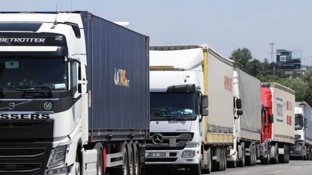 Türkiye’den giden kuruyemişler piyasadan toplatıldı: Evde dahi saklamayın Türkiye’den giden kuruyemişler piyasadan toplatıldı: Evde dahi saklamayın