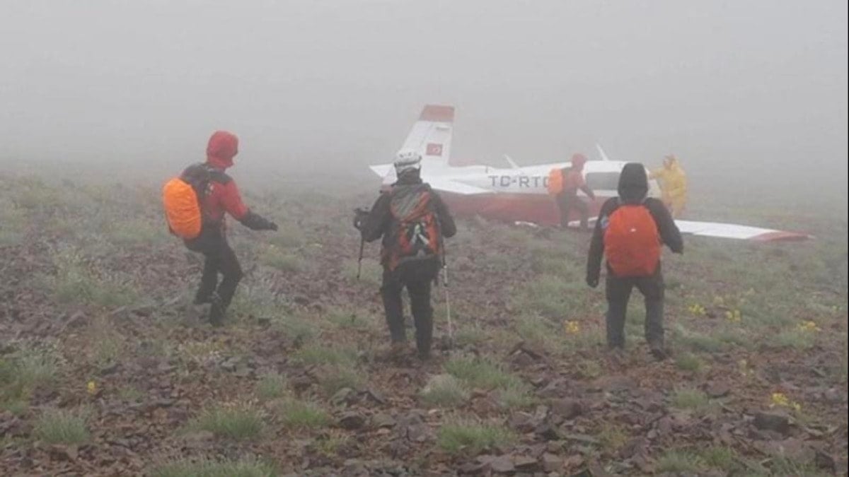 Uçak kazasının detayları yok artık dedirtti! Yolcu pilotu uyarmış Uçak kazasının detayları yok artık dedirtti! Yolcu pilotu uyarmış