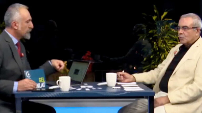 Ülkü Ocakları eski Genel Başkanı Alaattin Aldemir Rudaw’a çıktı: ‘Oğlum, Demirtaş’a oy vereceğini söyledi’ Ülkü Ocakları eski Genel Başkanı Alaattin Aldemir Rudaw’a çıktı: ‘Oğlum, Demirtaş’a oy vereceğini söyledi’