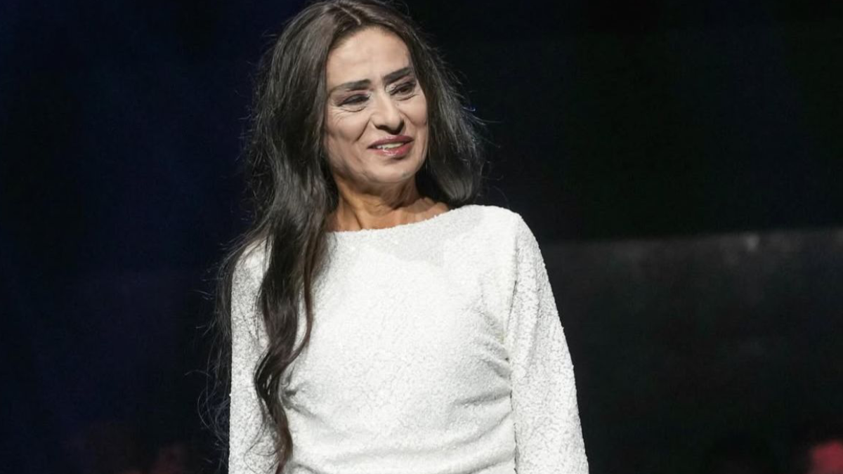Yıldız Tilbe ‘Çok zormuş’ diyerek hastalığını itiraf etti: Mikrofon tutması bile yasakmış Yıldız Tilbe ‘Çok zormuş’ diyerek hastalığını itiraf etti: Mikrofon tutması bile yasakmış