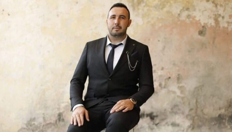 Yozgat’ta düğünde silahlı kavga: Muhtar ve oğlu hayatını kaybetti Yozgat’ta düğünde silahlı kavga: Muhtar ve oğlu hayatını kaybetti