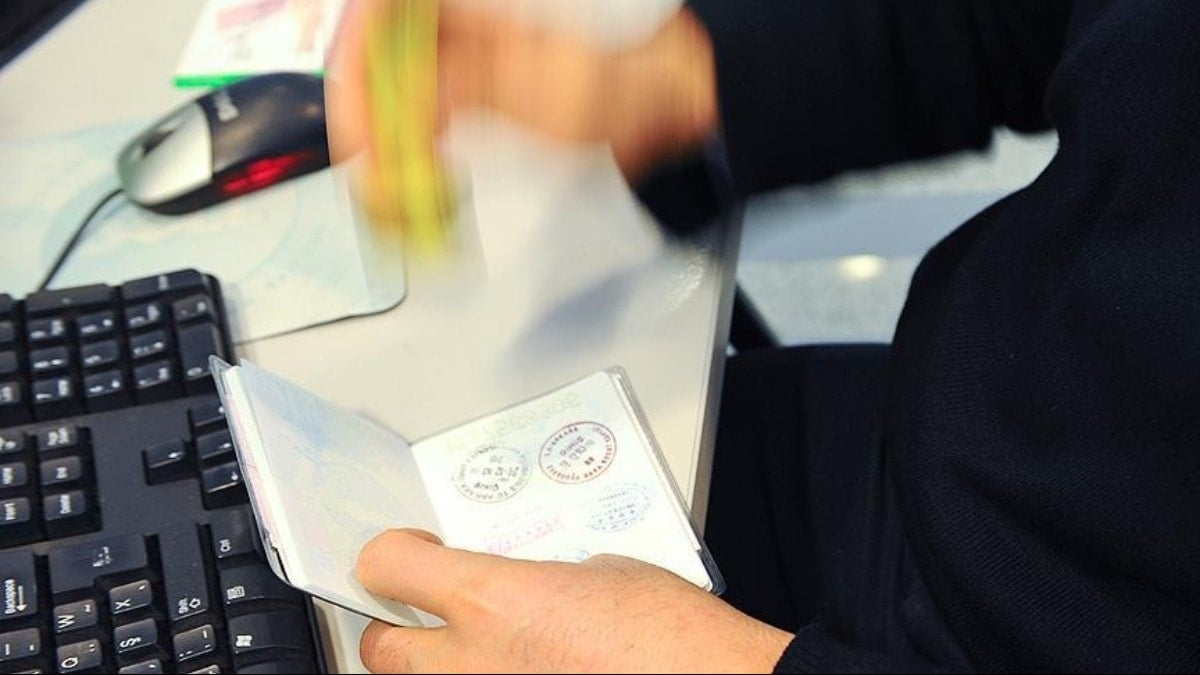 ABD’den flaş karar: Vizeler tek tek incelenecek ABD’den flaş karar: Vizeler tek tek incelenecek