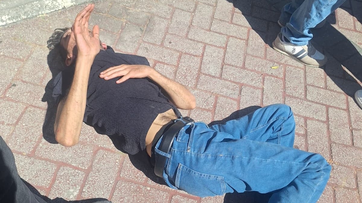 Ankara’da çocuğa taciz iddiası: Mahalleli tarafından darp edildi Ankara’da çocuğa taciz iddiası: Mahalleli tarafından darp edildi