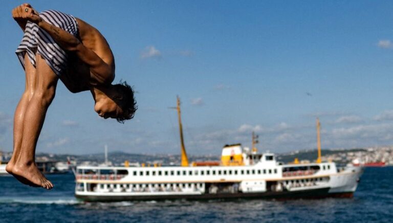 Aşırı sıcak hava geri dönüyor! Yarına dikkat… 40 derece görülecek Aşırı sıcak hava geri dönüyor! Yarına dikkat… 40 derece görülecek