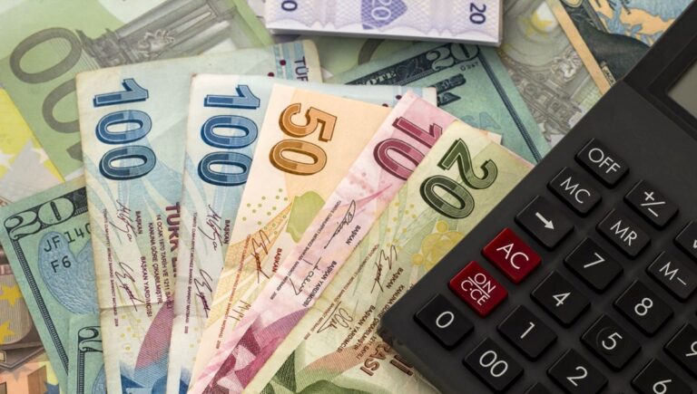 Deprem ve yangından etkilenenler için 10 milyon lira kaynak Deprem ve yangından etkilenenler için 10 milyon lira kaynak