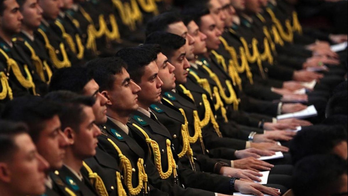 Diplomasız askerler terfi mi aldı? Diplomasız askerler terfi mi aldı?