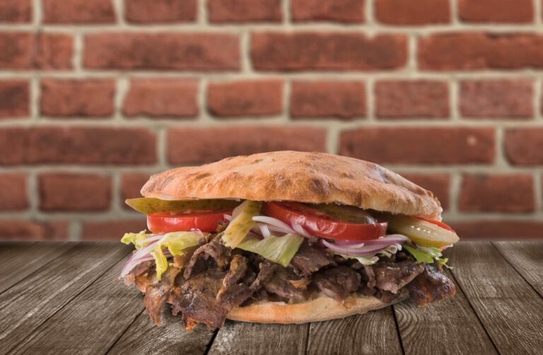 Döner krizi kapıda: Kıtlık riskiyle fiyatlar 10 euroyu geçebilir Döner krizi kapıda: Kıtlık riskiyle fiyatlar 10 euroyu geçebilir