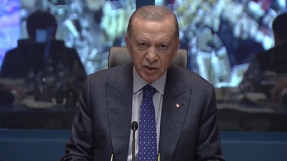 Erdoğan, ‘günü geldiğinde’ demişti: Depremde yakınlarını kaybeden gence dava açıldı Erdoğan, ‘günü geldiğinde’ demişti: Depremde yakınlarını kaybeden gence dava açıldı