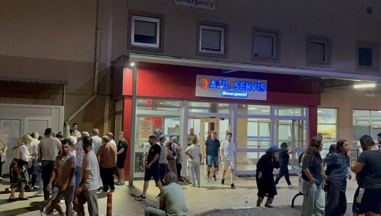 Fabrika yemeği 50 işçiyi hastanelik etti Fabrika yemeği 50 işçiyi hastanelik etti