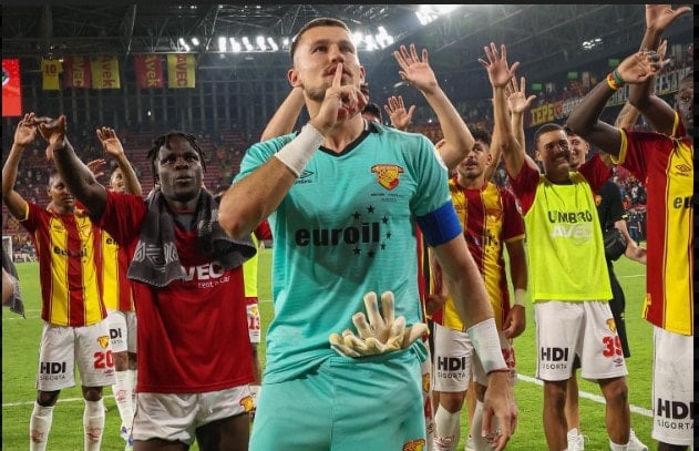 Göztepe’de Mateusz Lis, geçmişe sünger çekti Göztepe’de Mateusz Lis, geçmişe sünger çekti