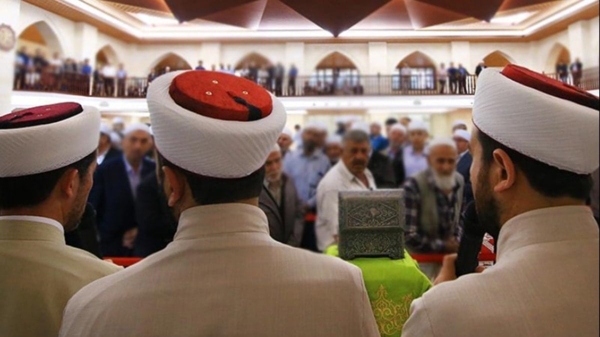 İktidar memurlara cimri, imamlara bonkör İktidar memurlara cimri, imamlara bonkör