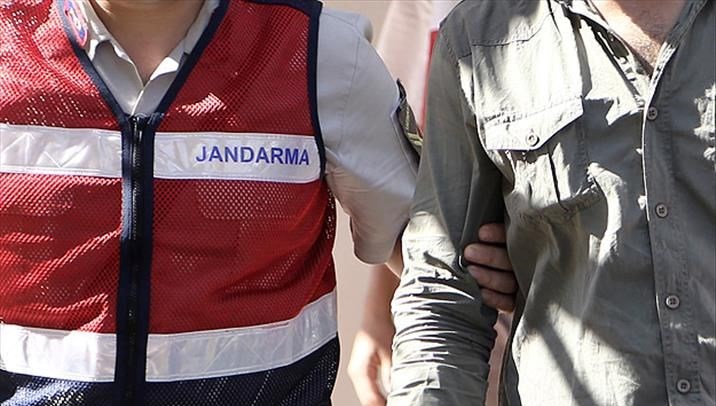 Jandarmadan kent genelinde operasyon: 226 gözaltı, dokuz tutuklama Jandarmadan kent genelinde operasyon: 226 gözaltı, dokuz tutuklama