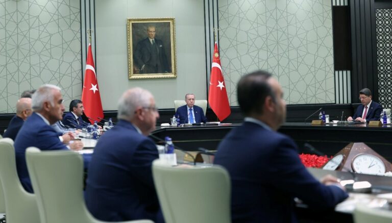 Kabine toplanıyor: Gündemde hangi konular var? Kabine toplanıyor: Gündemde hangi konular var?