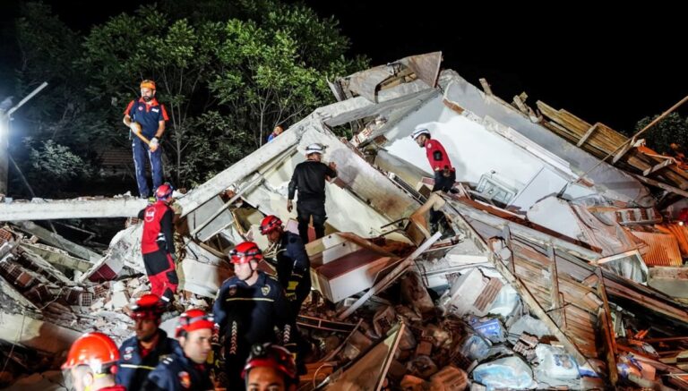 Kabine üyelerinden Balıkesir’deki depreme ilişkin geçmiş olsun mesajları Kabine üyelerinden Balıkesir’deki depreme ilişkin geçmiş olsun mesajları