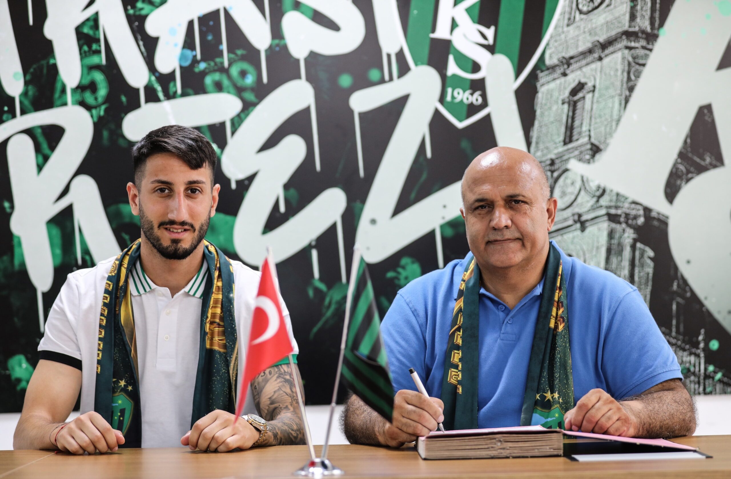 Kocaelispor, Beşiktaş’ın kanat oyuncusu ile anlaştı Kocaelispor, Beşiktaş’ın kanat oyuncusu ile anlaştı