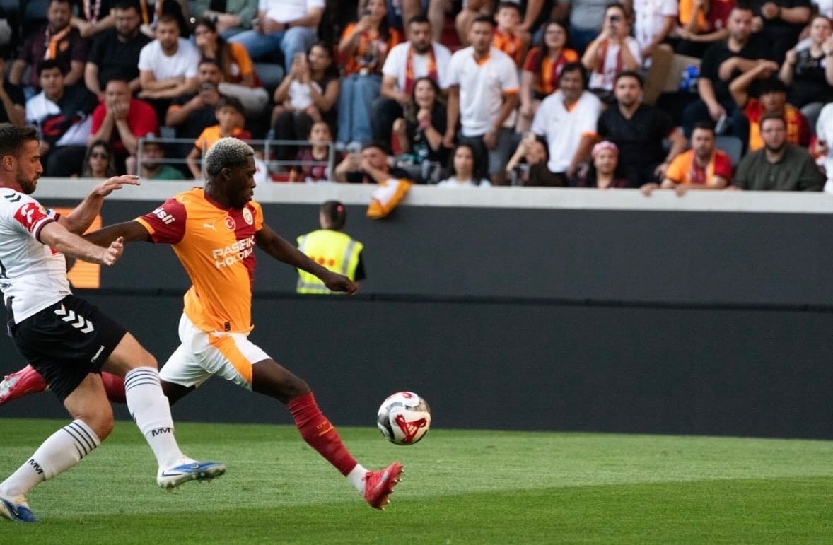 Köhn Galatasaray’dan ayrılıyor! Almanya’ya uçacak Köhn Galatasaray’dan ayrılıyor! Almanya’ya uçacak