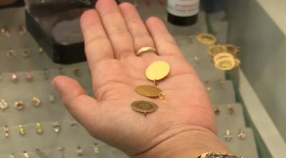 Kuyumcuya giden eli boş dönüyor: Bu çeyrekleri hiç kimse bozmuyor Kuyumcuya giden eli boş dönüyor: Bu çeyrekleri hiç kimse bozmuyor