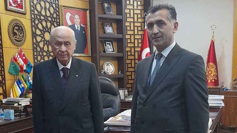 MHP’li ismin ‘PKK rüyası’ sosyal medyayı salladı: Tepkiler artınca yeni açıklama yaptı MHP’li ismin ‘PKK rüyası’ sosyal medyayı salladı: Tepkiler artınca yeni açıklama yaptı