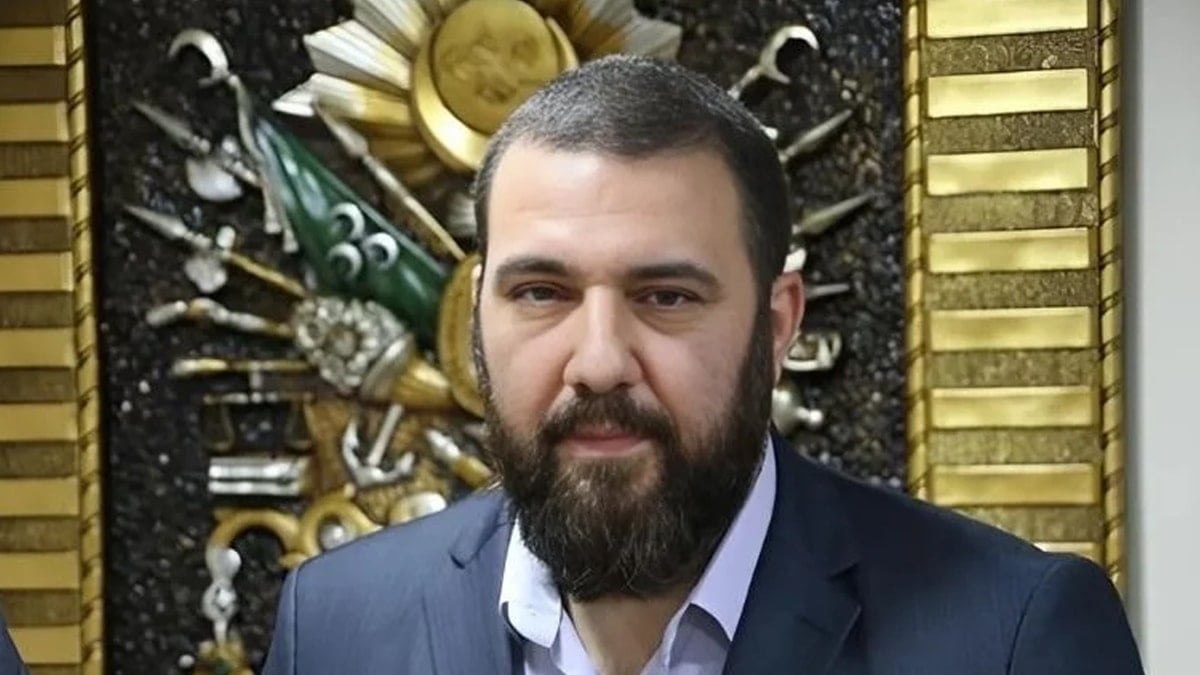 ‘Osmanlı torunu’nun cumhurbaşkanı adaylığı için sahte diploma alınmış! ‘Osmanlı torunu’nun cumhurbaşkanı adaylığı için sahte diploma alınmış!
