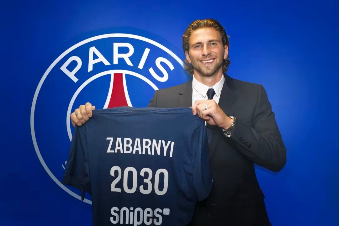 PSG, Illia Zabarnyi’i 66 milyon Euro’ya transfer etti PSG, Illia Zabarnyi’i 66 milyon Euro’ya transfer etti
