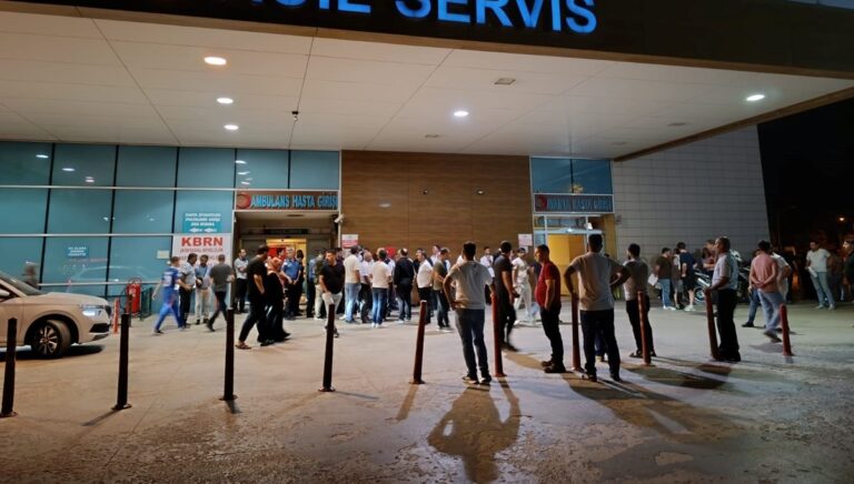 Tarlada “patates” kavgası: 15 kişi birbirine girdi Tarlada “patates” kavgası: 15 kişi birbirine girdi
