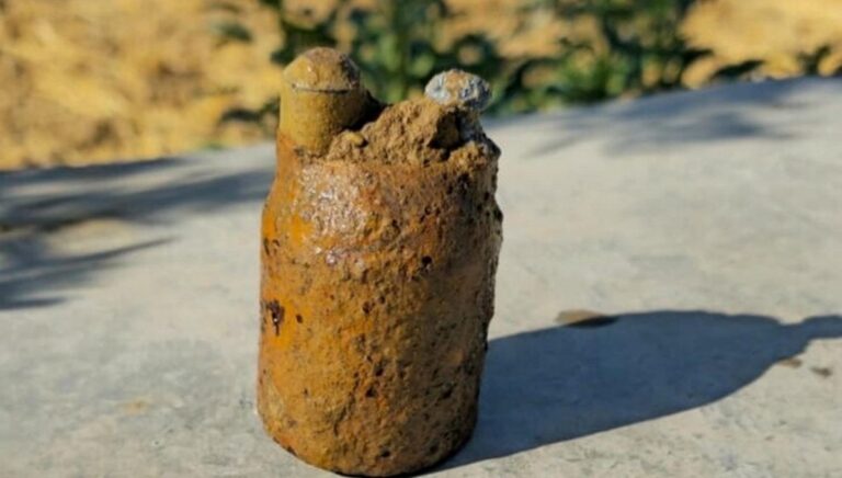 Zeytin bahçesini sularken ölümden döndü: Fünye ile patlatıldı Zeytin bahçesini sularken ölümden döndü: Fünye ile patlatıldı