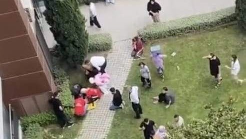 Zeytinburnu’nda acı olay: Dokuzuncu kattan düşen bebek yaşamını yitirdi Zeytinburnu’nda acı olay: Dokuzuncu kattan düşen bebek yaşamını yitirdi
